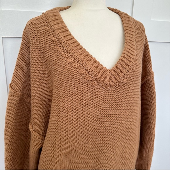 Free People Alli Oversized Sweater - Picture 4 of 8